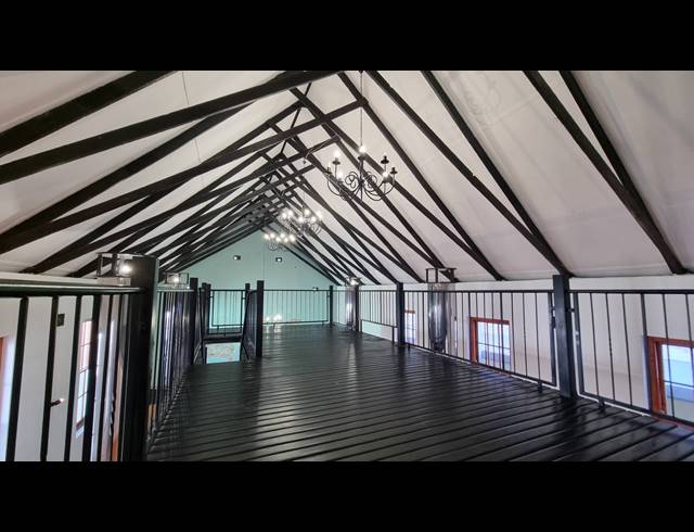330M² MINI FACTORY FOR SALE IN WOODSTOCK